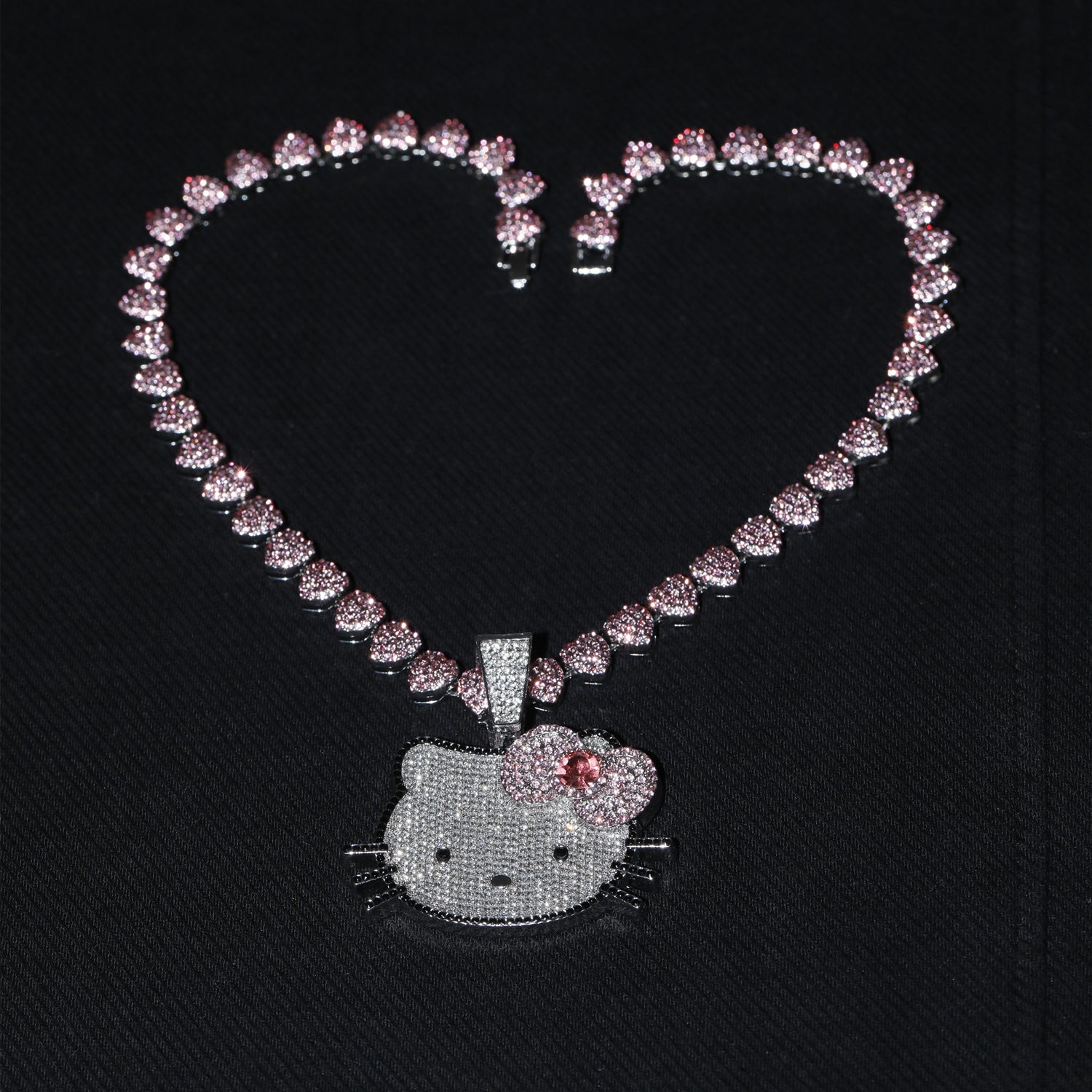 Hellokitty Sparkly Necklace Shiny Rhinestone Chunky Chain Necklace Punk Rock Style Costume Jewelry（Velvet Gift Box Packing）